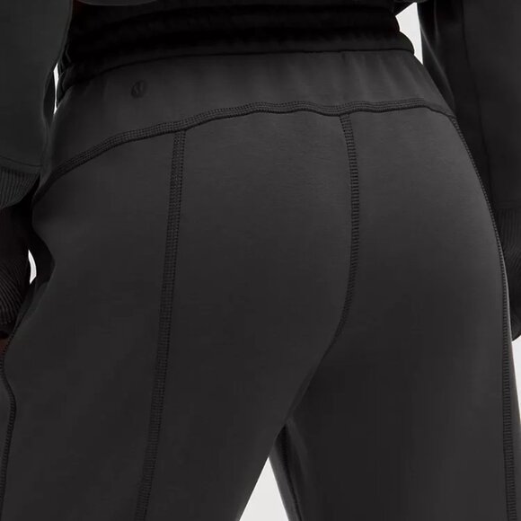 Lululemon Heathered Black Softstreme High-Rise Straight-Leg Cropped Pant, Size 2 - Picture 8 of 9